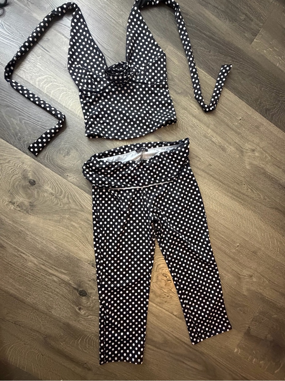 Fashion Nova Black & White Polka Dot Cropped Pants